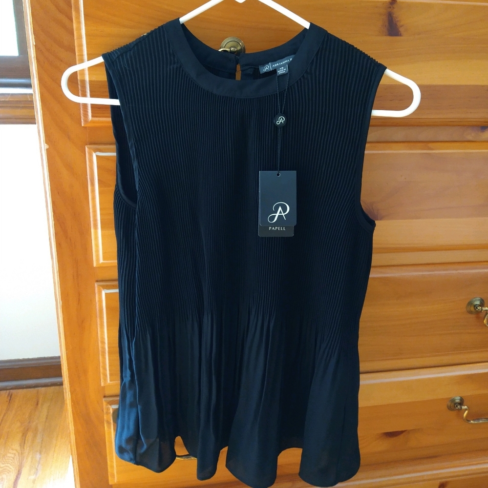 Women's Sleeveless dress shirt